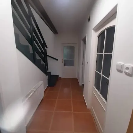 Petadvacitka Villa Ceska Skalice